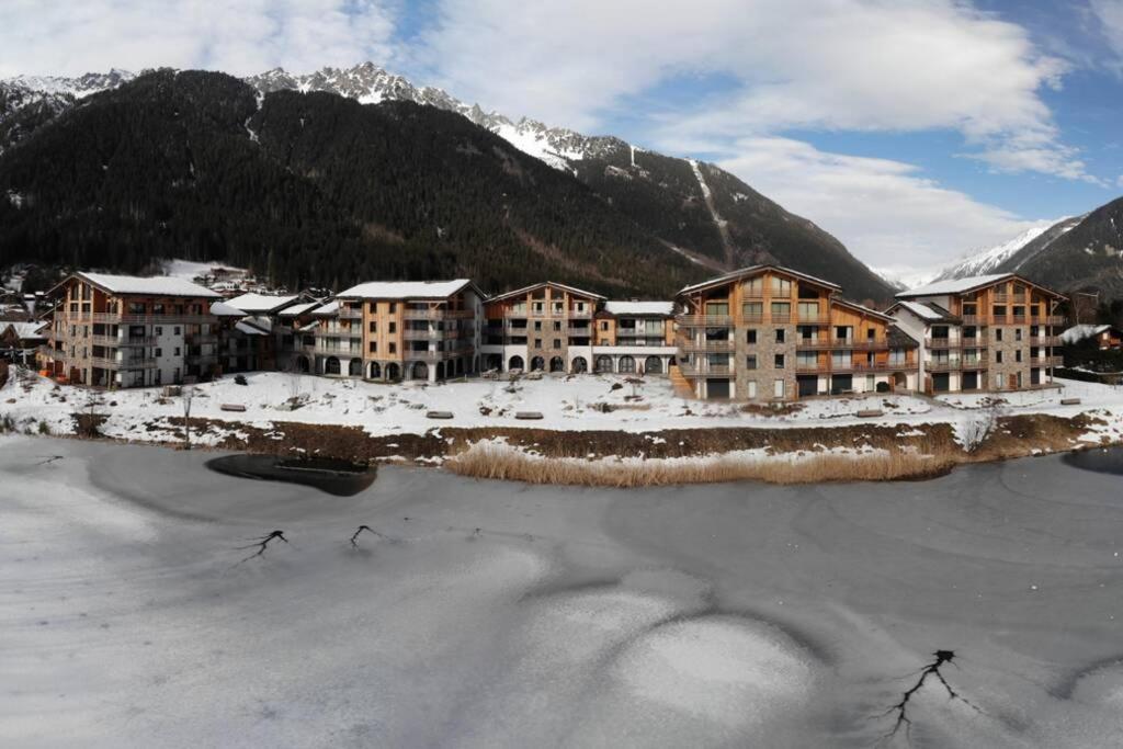 chic appart 6 pers dans résidence luxueuse La Cordee wellness gym piscine OUVERT et télétravail Chamonix Extérieur photo