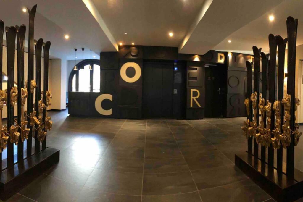 chic appart 6 pers dans résidence luxueuse La Cordee wellness gym piscine OUVERT et télétravail Chamonix Extérieur photo