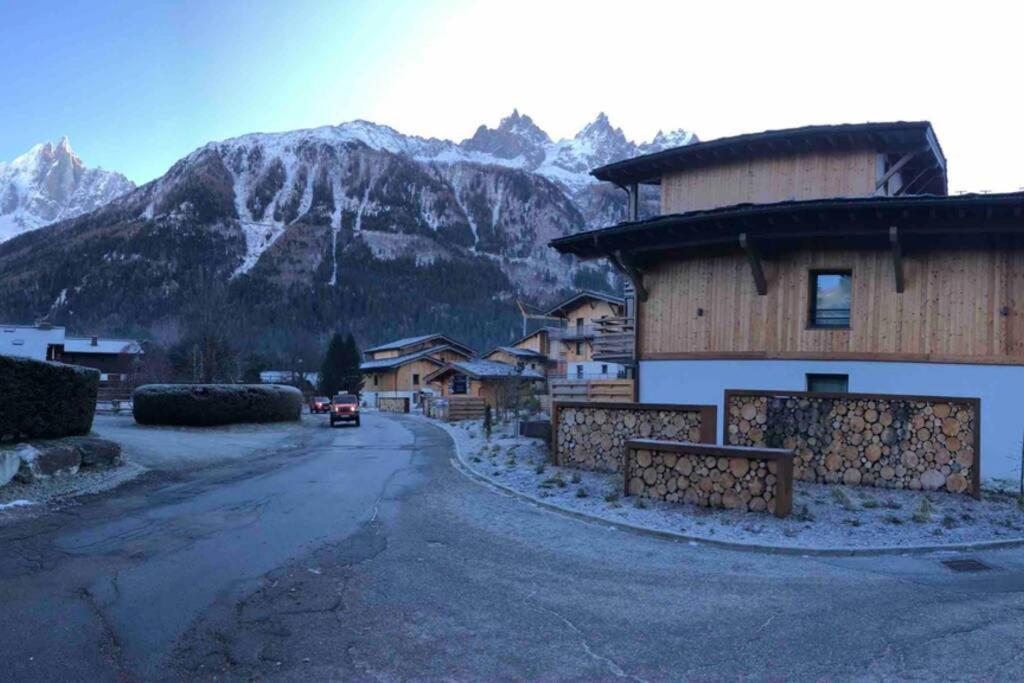 chic appart 6 pers dans résidence luxueuse La Cordee wellness gym piscine OUVERT et télétravail Chamonix Extérieur photo