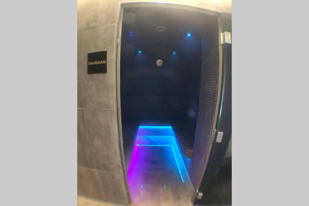 chic appart 6 pers dans résidence luxueuse La Cordee wellness gym piscine OUVERT et télétravail Chamonix Extérieur photo
