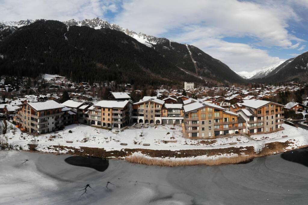 chic appart 6 pers dans résidence luxueuse La Cordee wellness gym piscine OUVERT et télétravail Chamonix Extérieur photo